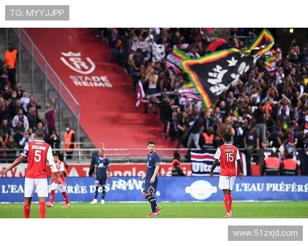 巴黎FC主场逆转取胜展现顽强斗志球队士气高涨冲击法乙升级席位 巴黎FC主场逆转取胜展现顽强斗志球队士气高涨冲击法乙升级席位