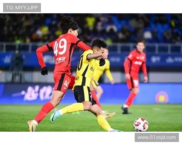 国足鏖战九十分钟逆转取胜年轻新星闪耀赛场点燃全国激情