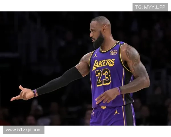 最新NBA战况:湖人逆转勇士,詹姆斯三双助力球队迎来赛季首胜 最新NBA战况:湖人逆转勇士,詹姆斯三双助力球队迎来赛季首胜