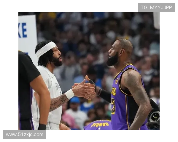 詹姆斯复出带领湖人逆袭胜勇士 东契奇助独行侠击败猛龙